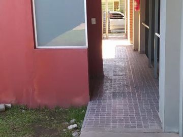 Departamento a 4 cuadras de la plaza de Monte grande!