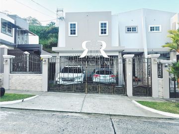 BRISAS DEL GOLF - CASA EN VENTA - OFERTA