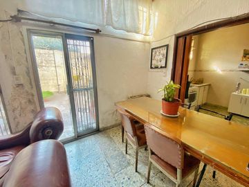 VENTA CASA 4 AMB 200 M2 VALENTIN ALSINA