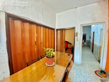 VENTA CASA 4 AMB 200 M2 VALENTIN ALSINA