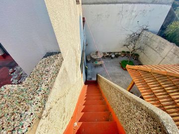 VENTA CASA 4 AMB 200 M2 VALENTIN ALSINA