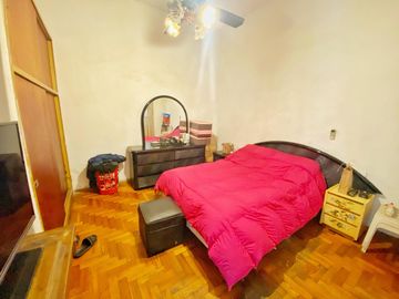 VENTA CASA 4 AMB 200 M2 VALENTIN ALSINA