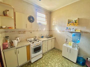 VENTA CASA 4 AMB 200 M2 VALENTIN ALSINA
