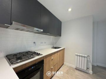 En venta departamento de tres ambientes con balcon, Plaza Colon Mar del Plata