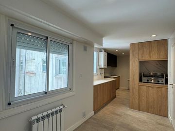 En venta departamento de tres ambientes con balcon, Plaza Colon Mar del Plata