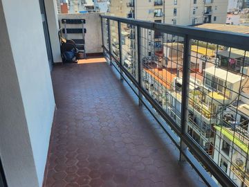 Departamento Palermo - Cuatro ambientes - Dependencia- Seguridad - Cochera -
