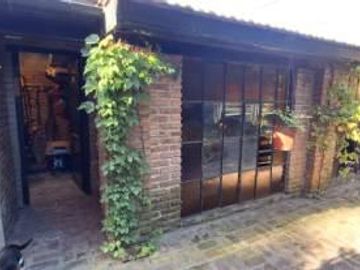 EXCELENTE CHALET ESTILO INGLES EN TEMPERLEY ESTE A DOS CUADRAS ESTACION