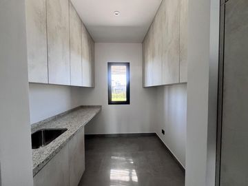 CASA EN VENTA, PUERTOS, BARRIO COSTAS, LOTE AL 100