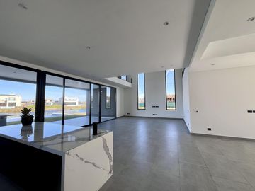CASA EN VENTA, PUERTOS, BARRIO COSTAS, LOTE AL 100