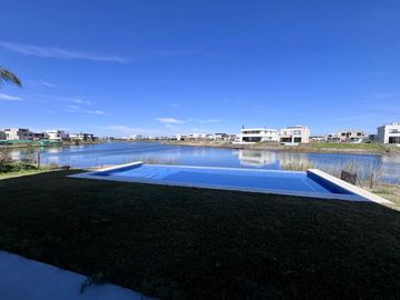 CASA EN VENTA, PUERTOS, BARRIO COSTAS, LOTE AL 100