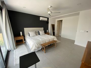 Casa en venta premium  a la laguna en Canton Islas
