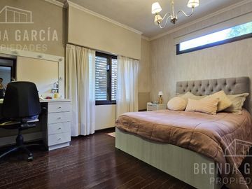Casa en 3 Plantas En Venta En Colon Entre Ríos.