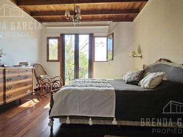Casa en 3 Plantas En Venta En Colon Entre Ríos.