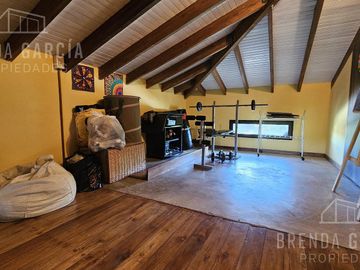 Casa en 3 Plantas En Venta En Colon Entre Ríos.