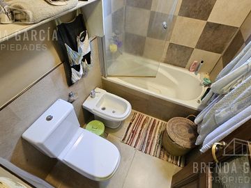Casa en 3 Plantas En Venta En Colon Entre Ríos.