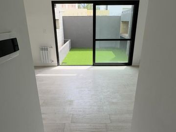 Dúplex en housing de 2 dormitorios y medio a estrenar en B° Nuevo poeta Lugones