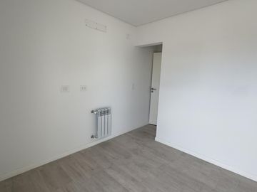 Dúplex en housing de 2 dormitorios y medio a estrenar en B° Nuevo poeta Lugones