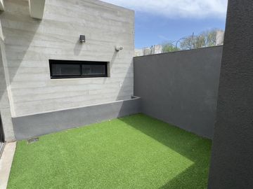 Dúplex en housing de 2 dormitorios y medio a estrenar en B° Nuevo poeta Lugones