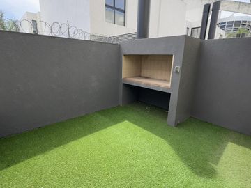Dúplex en housing de 2 dormitorios y medio a estrenar en B° Nuevo poeta Lugones