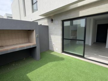 Dúplex en housing de 2 dormitorios y medio a estrenar en B° Nuevo poeta Lugones