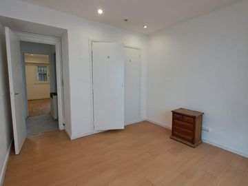 Casa en Ph de cuatro ambientes con patio y Garage.