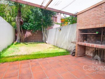Venta de Casa en PH de 3 Dormitorios en  La Plata
