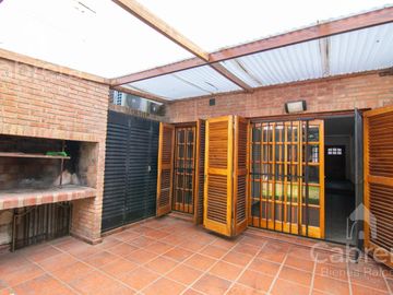 Venta de Casa en PH de 3 Dormitorios en  La Plata