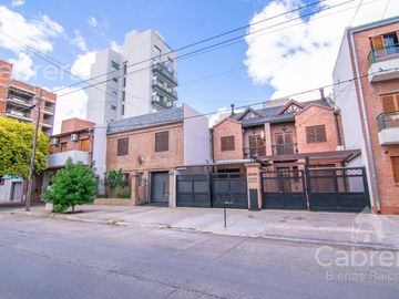 Venta de Casa en PH de 3 Dormitorios en  La Plata