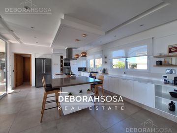 Casa en  Venta en El Canton-a la laguna-zona norte-escobar-el canton -