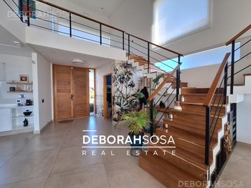 Casa en  Venta en El Canton-a la laguna-zona norte-escobar-el canton -