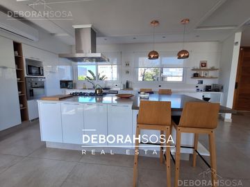 Casa en  Venta en El Canton-a la laguna-zona norte-escobar-el canton -