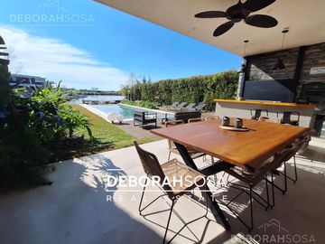 Casa en  Venta en El Canton-a la laguna-zona norte-escobar-el canton -