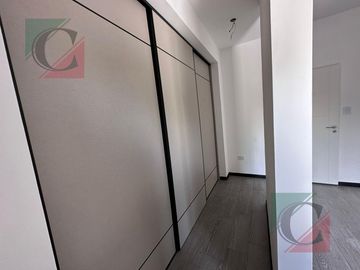 Venta Duplex 3 ambientes a Estrenar con entrada para auto y Patio (sin expensas)    Lomas de Zamora