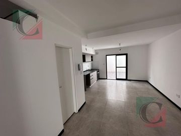 Venta Duplex 3 ambientes a Estrenar con entrada para auto y Patio (sin expensas)    Lomas de Zamora