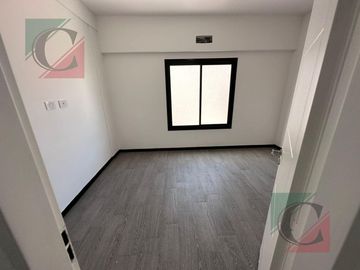 Venta Duplex 3 ambientes a Estrenar con entrada para auto y Patio (sin expensas)    Lomas de Zamora