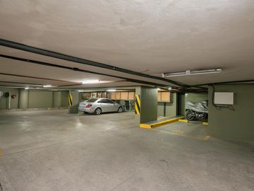 Se vende Semipiso Categoría -FRENTE A PLAZA ESPAÑA- B° Nueva córdoba-