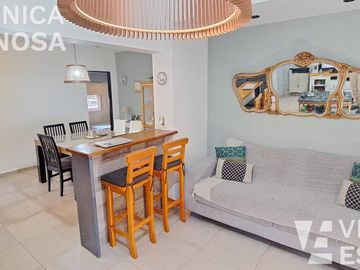 Casa en venta  de seis ambientes, Moron sur.