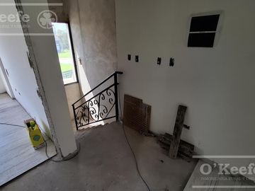Casa en venta de  5 ambientes a estrenar  en barrio cerrado La Reserva de Hudson, Berazategui