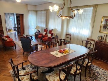 Departamento en  VENTA Semi Piso con Balcon terraza sobre Bv. Oroño