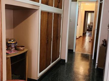 Departamento en  VENTA Semi Piso con Balcon terraza sobre Bv. Oroño