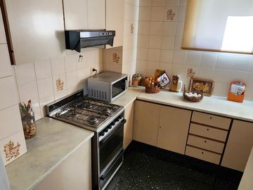 Departamento en  VENTA Semi Piso con Balcon terraza sobre Bv. Oroño