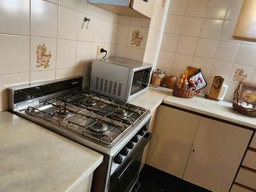 Departamento en  VENTA Semi Piso con Balcon terraza sobre Bv. Oroño