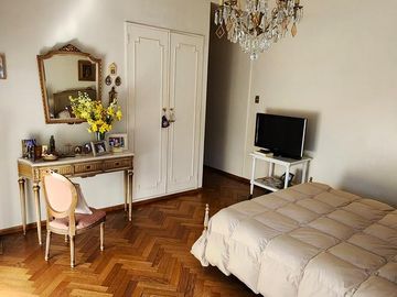 Departamento en  VENTA Semi Piso con Balcon terraza sobre Bv. Oroño