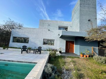 Casa en Venta - Molinos de Viento
