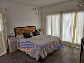 Casa en venta en el Barrio Acacias, Puertos del Lago, Escobar