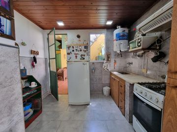 PH 3 amb c/terraza. Lanús oeste pleno centro. Sin expensas. Venta