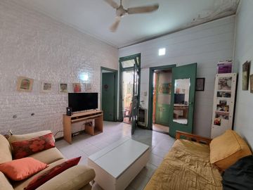 PH 3 amb c/terraza. Lanús oeste pleno centro. Sin expensas. Venta