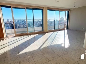Departamento en venta 4 dormitorios  ubicación estratégica Centro Rosario