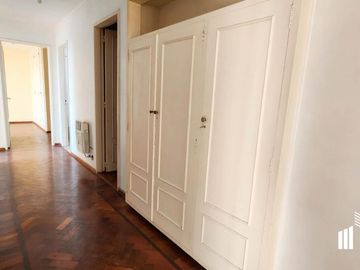 Departamento en venta 4 dormitorios  ubicación estratégica Centro Rosario