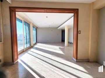 Departamento en venta 4 dormitorios  ubicación estratégica Centro Rosario